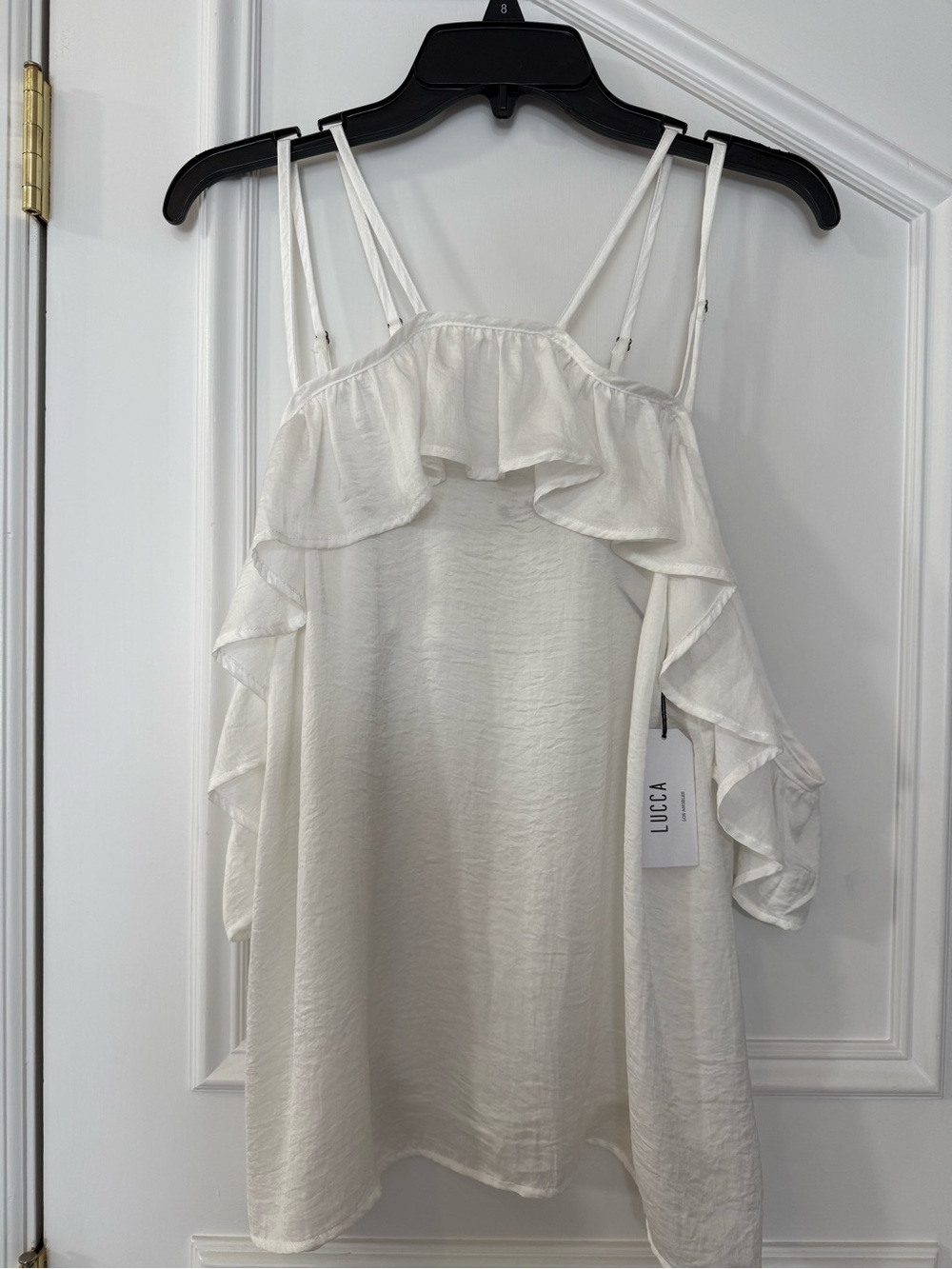 NWT Lucca Los Angeles White Ruffle Cold Shoulder Blouse – Size Large